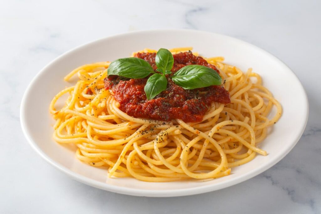 Imagem mostra prato clássico de Macarrão italiano.